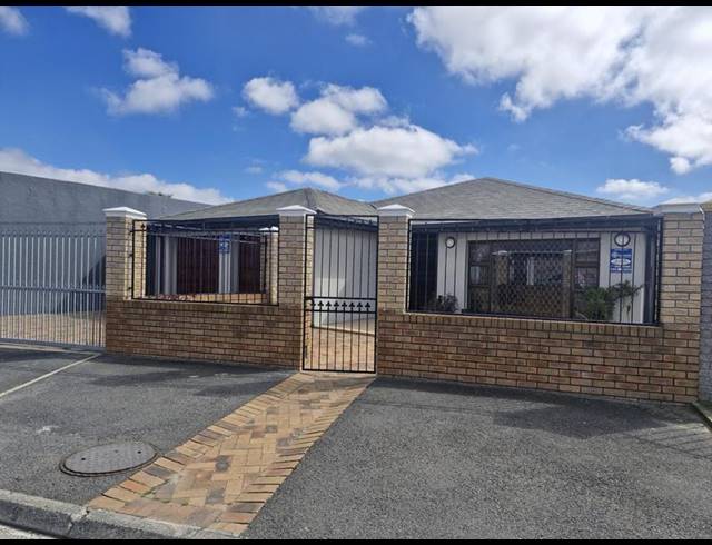 6 BEDROOM HOUSE FOR SALE IN CRAVENBY